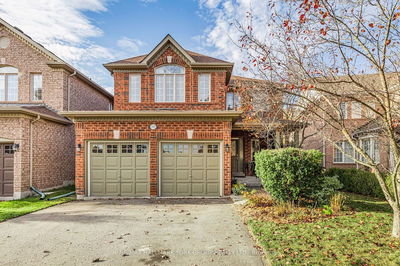 192 Sawmill Valley Dr, Newmarket - Summerhill Estates