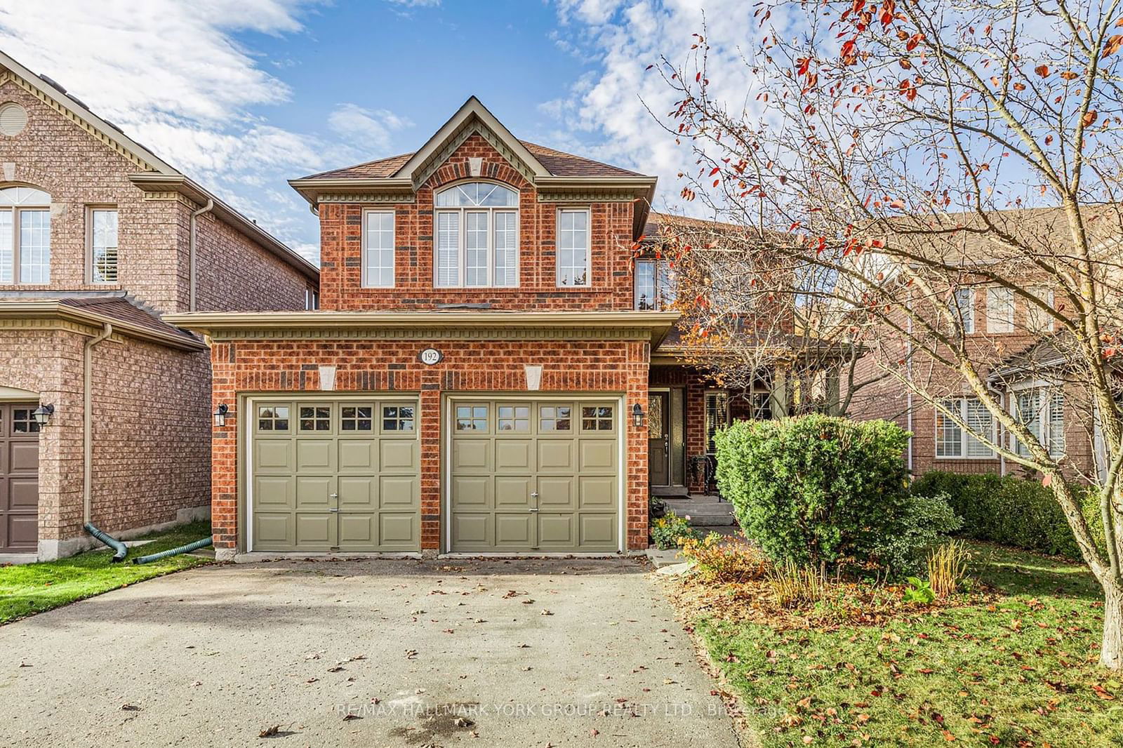 Detached House sold at 192 Sawmill Valley Drive, Newmarket, Summerhill Estates, L3X 2V7 - MLS: N11925493