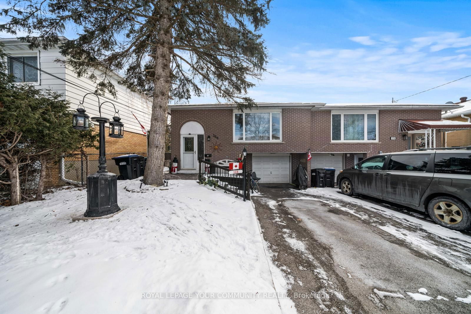 Semi-Detached House for sale at 368 Agar Avenue, Bradford West Gwillimbury, Bradford, L3Z 1H5 - MLS: N11925740