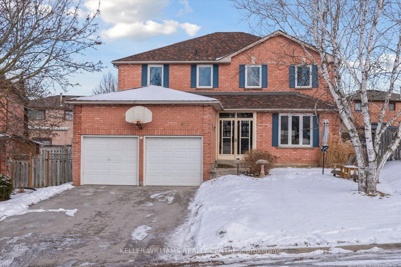 419 Weddel Crt, Newmarket - Huron Heights-Leslie Valley image-0-0