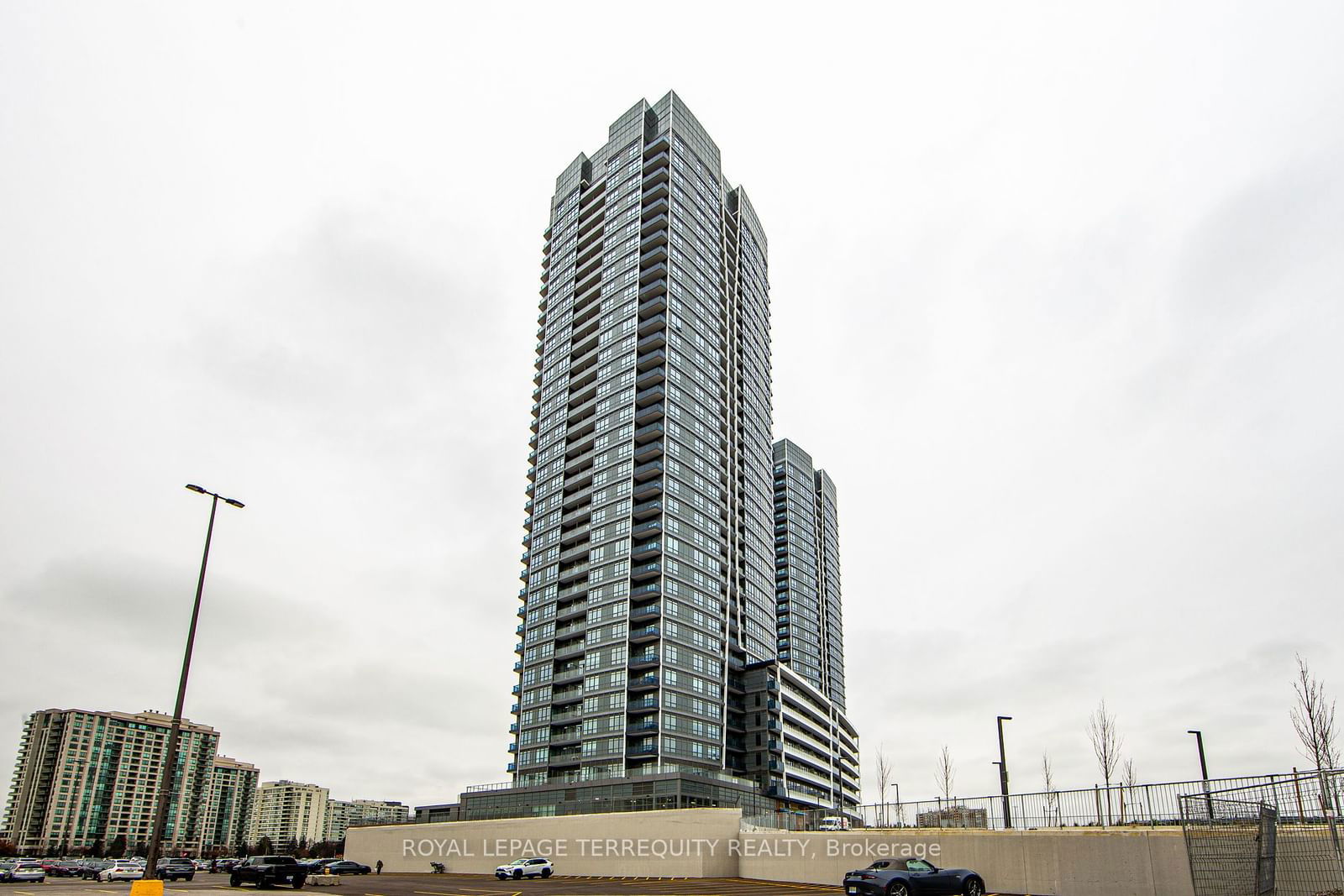 Condo leased at 303A-30 Upper Mall Way, Vaughan, Brownridge, L4J 4P8 - MLS: N11926760