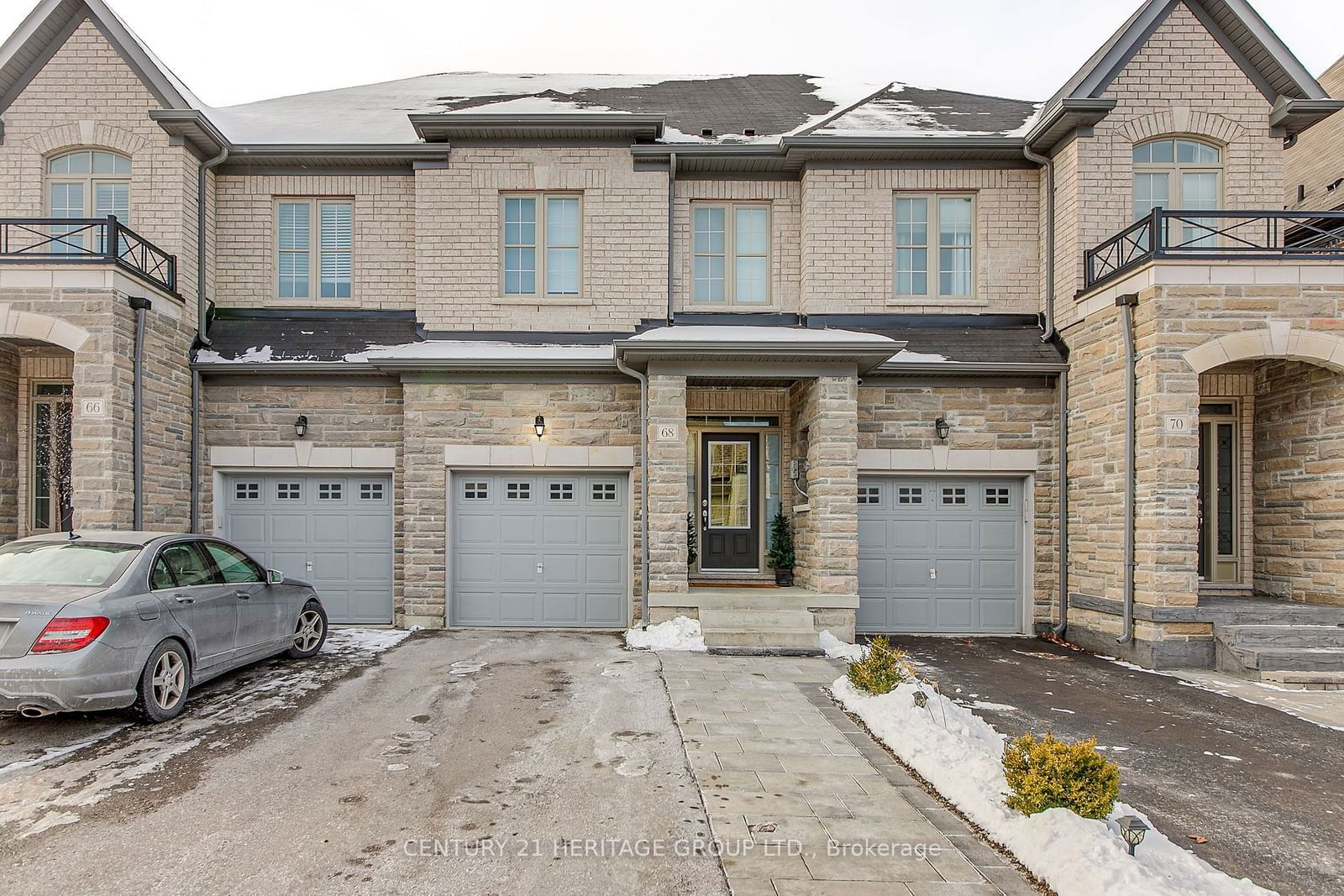 Townhouse for sale at 68 Walter Proctor Road, East Gwillimbury, Sharon, L9N 0N9 - MLS: N11926769