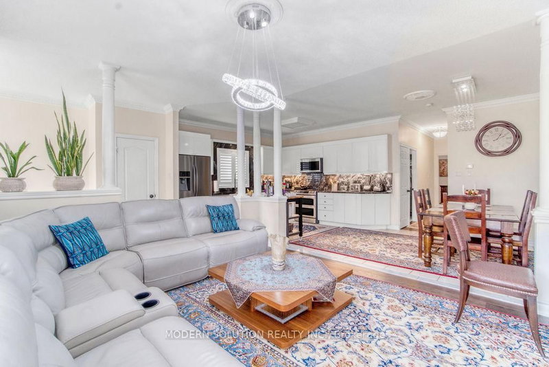 119 Blackthorn Dr, Vaughan, L6A 3N2 | Image 2