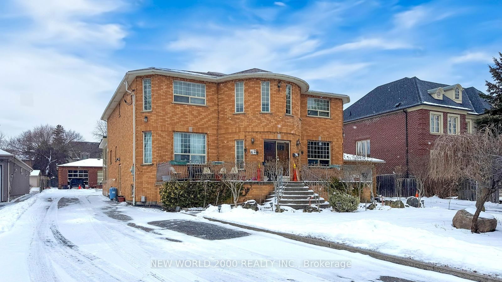 Detached House for sale at 62 Langstaff Road, Richmond Hill, South Richvale, L4C 6N3 - MLS: N11927968