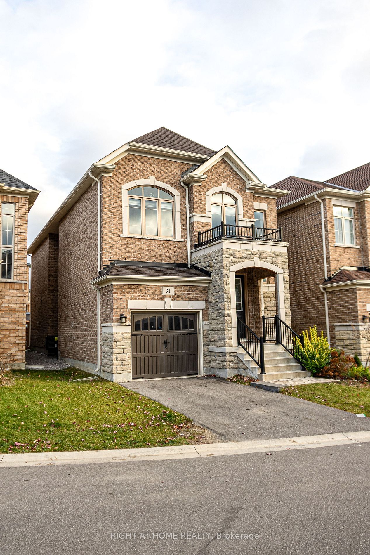 Detached House for sale at 31 Pine Hill Crescent, Aurora, Aurora Estates, L4G 3X9 - MLS: N11928026