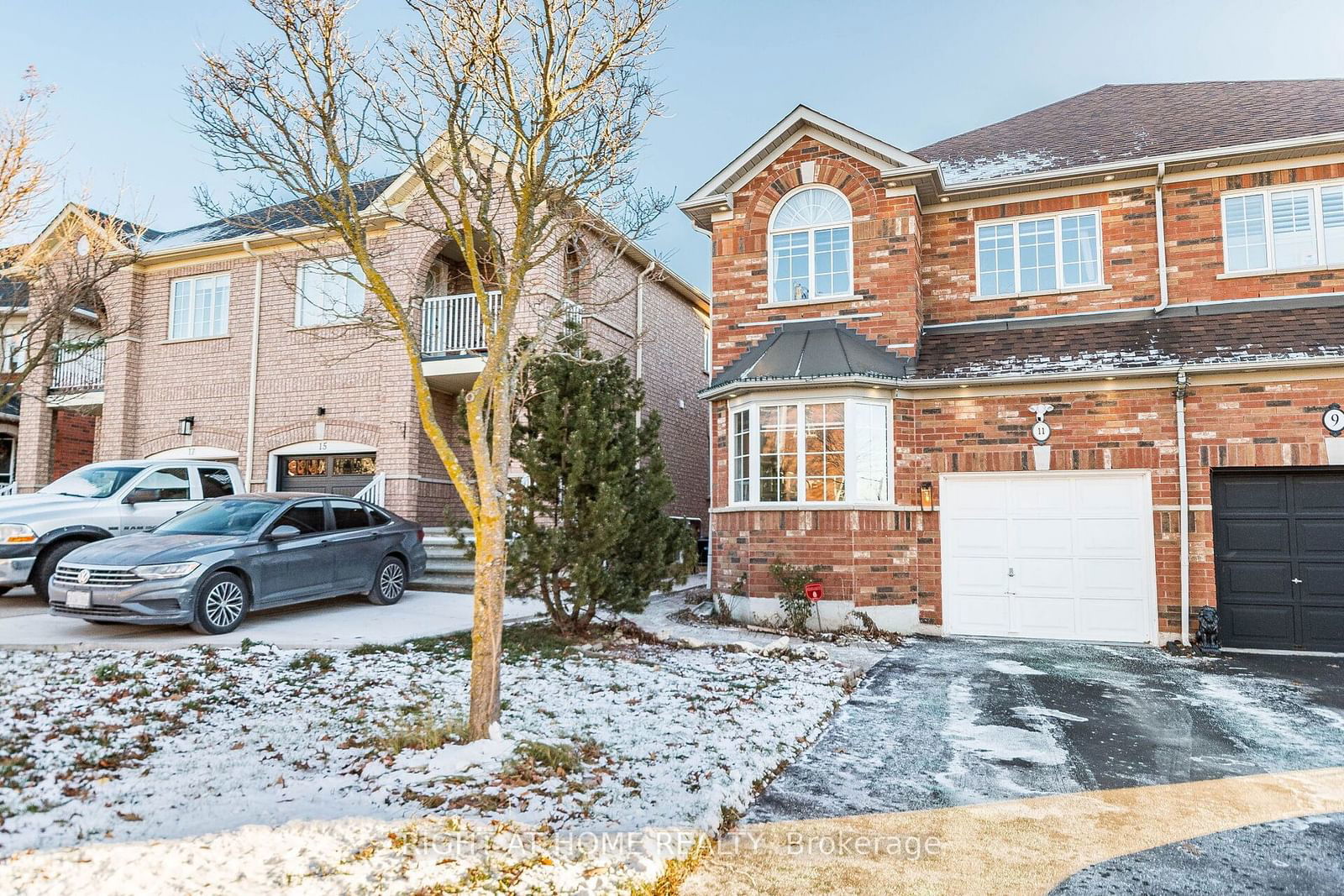 Semi-Detached House for sale at 11 Alanno Way, Vaughan, Sonoma Heights, L4H 1P8 - MLS: N11928107