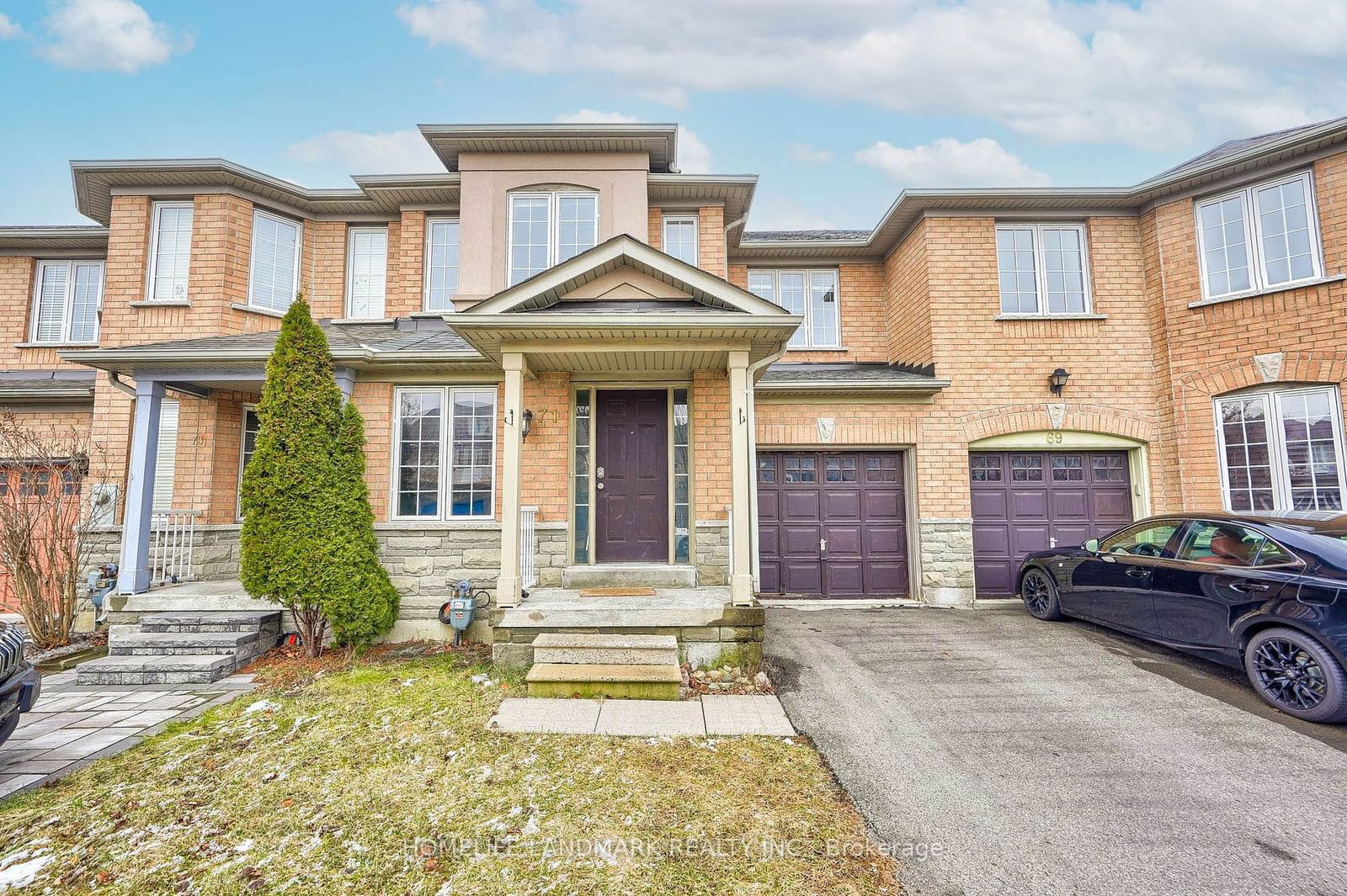 Townhouse for lease at 71 Grasslands Avenue, Richmond Hill, Langstaff, L4B 4K7 - MLS: N11928297