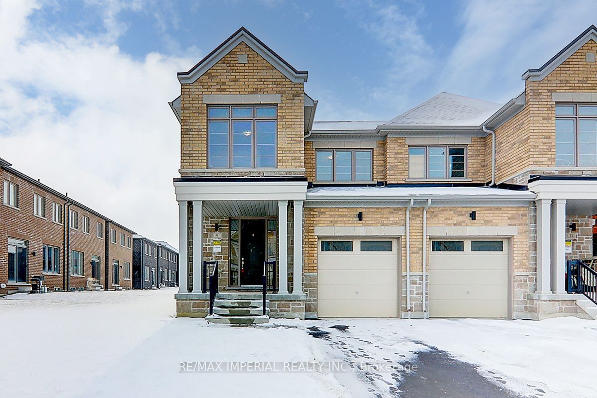 Semi-Detached House sold at 9 Lazarette Lane, East Gwillimbury, Holland Landing, L9N 0V6 - MLS: N11928331