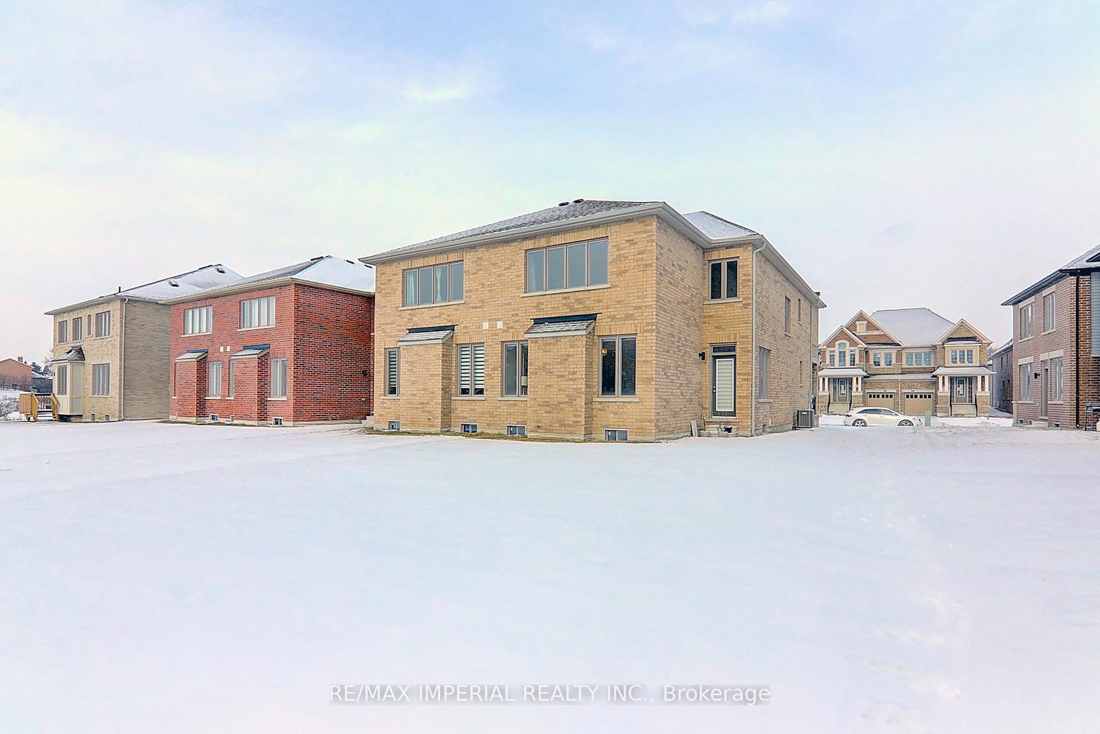 Listing Image 40