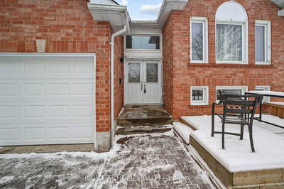 191 King St, East Gwillimbury - Mt Albert image-0-3