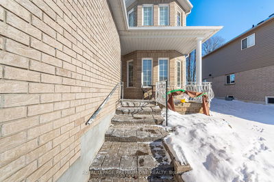 2039 Thompson St, Innisfil - Alcona image-0-1