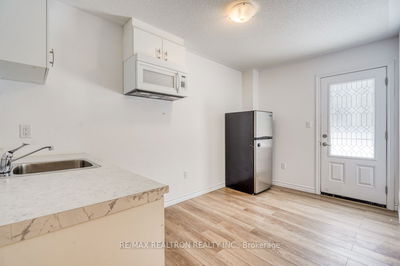 38 Milson Cres, Essa - Angus image-0-2