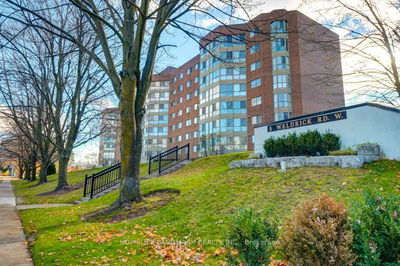 Unit 605 — 5 Weldrick Rd, Richmond Hill - North Richvale