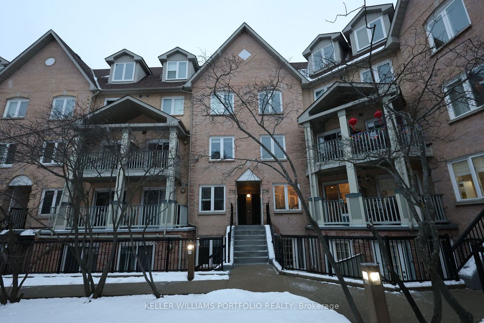 Townhouse for lease at 733-75 Weldrick Road, Richmond Hill, Observatory, L4C 0H9 - MLS: N11930182