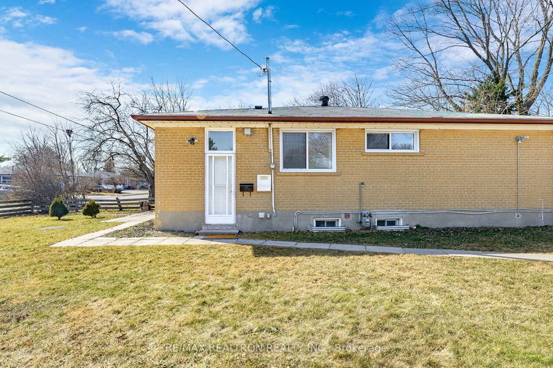 home for lease on Lower-261 Beechy Avenue
