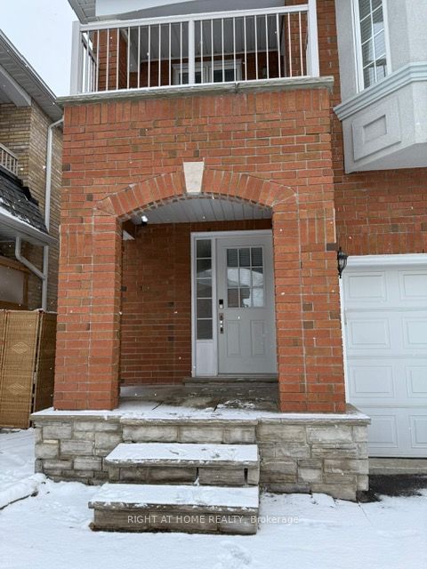 Detached House for lease at 136 Monteith Crescent, Vaughan, Maple, L6A 3M8 - MLS: N11930528