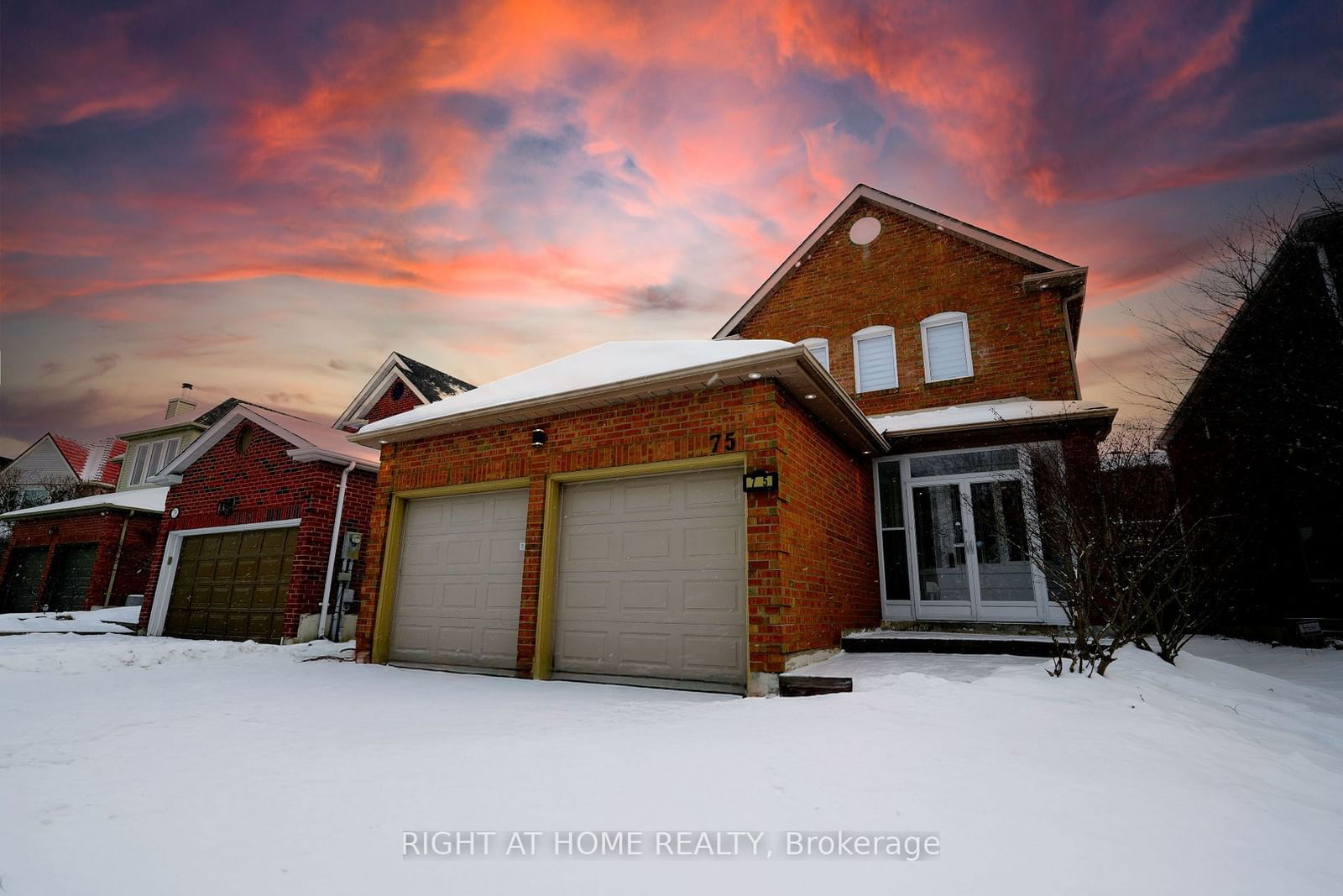 Detached House for sale at 75 Bonny Meadows Drive, Aurora, Aurora Highlands, L4G 6M9 - MLS: N11930548