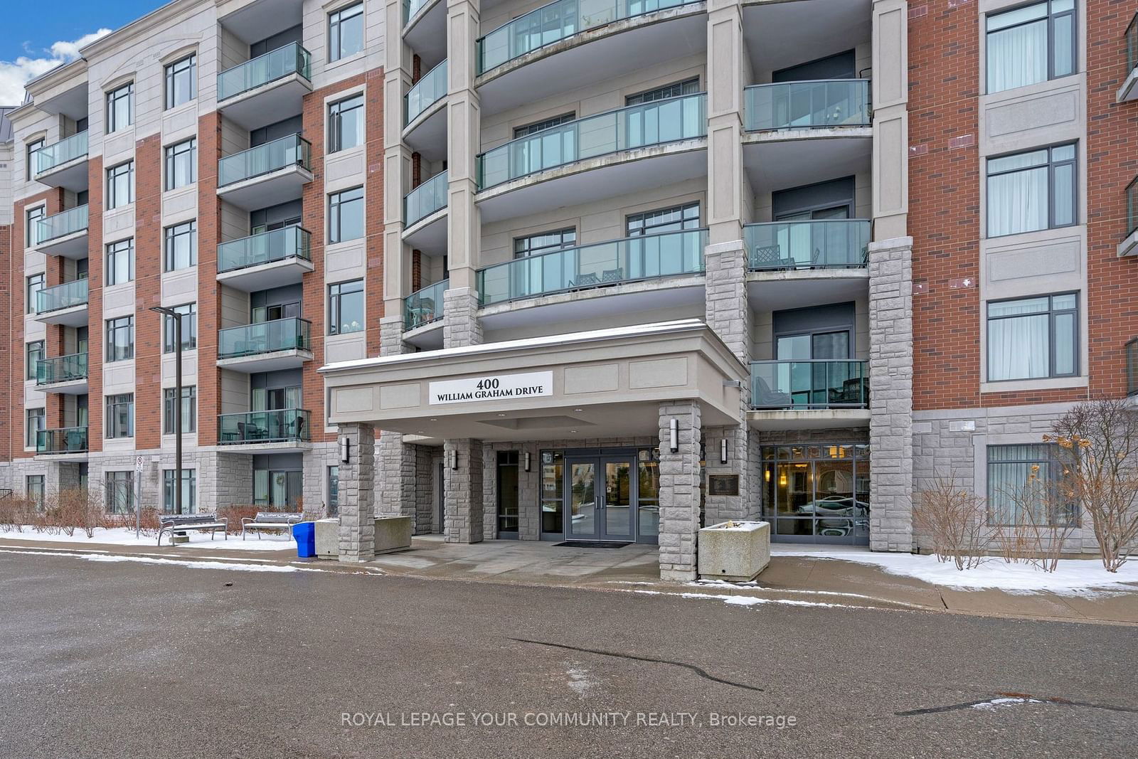 Condo for sale at 203-400 William Graham Drive, Aurora, Rural Aurora, L4G 1L7 - MLS: N11930730