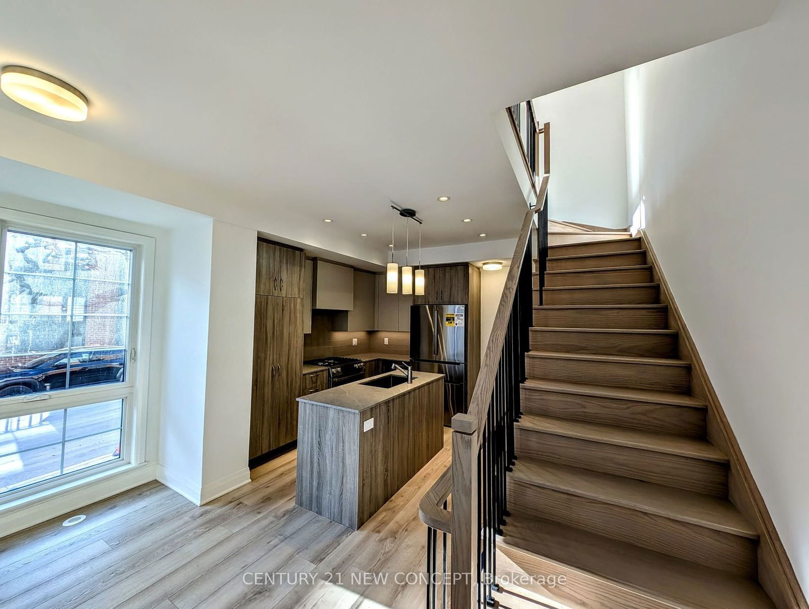 Townhouse for lease at 4 Burleigh Mews, Vaughan, Uplands, L4J 0M1 - MLS: N11930739