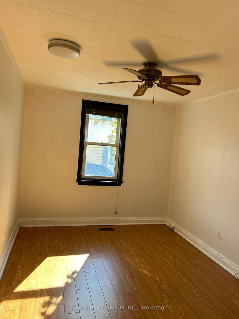 Room1