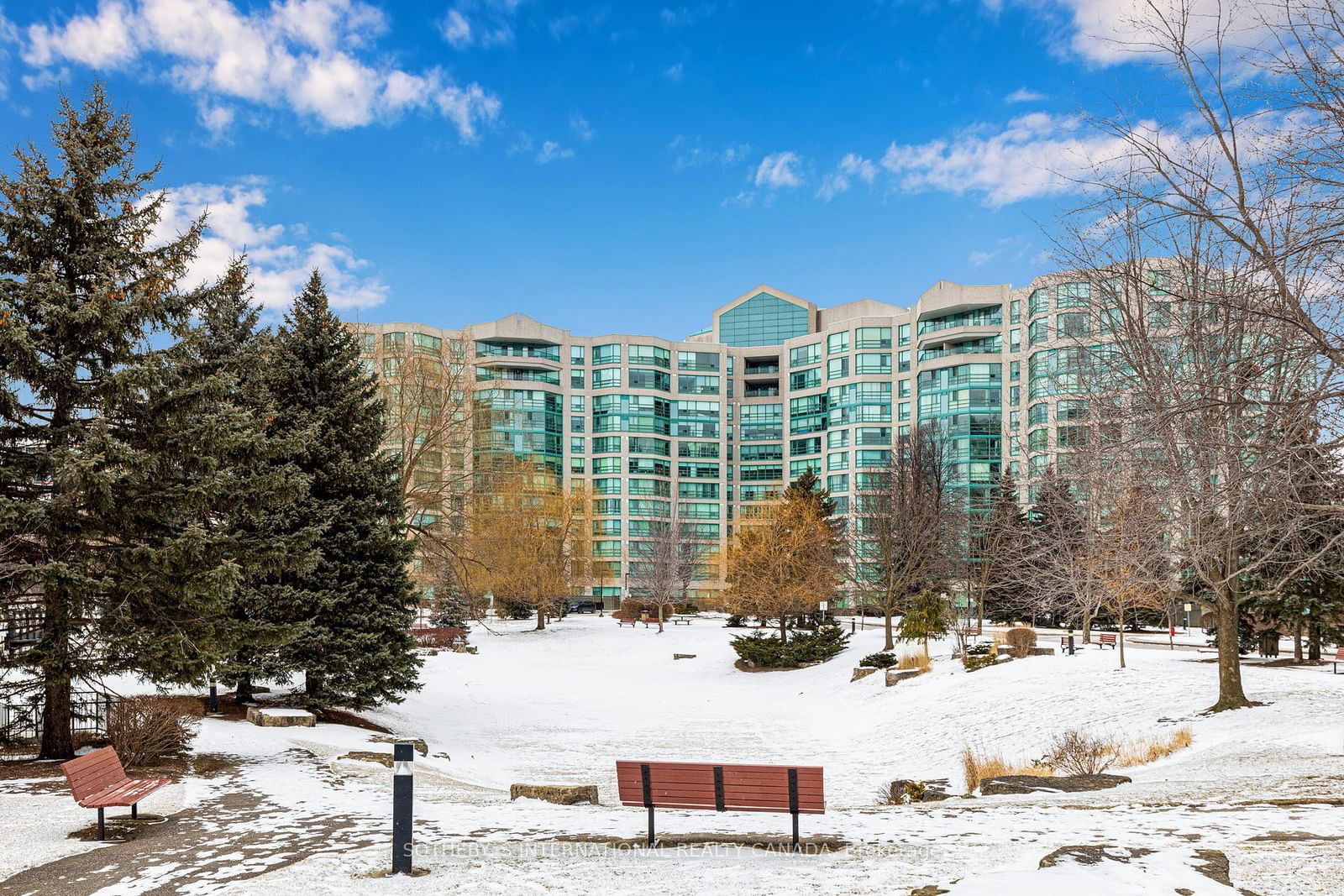 Condo for sale at 215-7905 Bayview Avenue, Markham, Aileen-Willowbrook, L3T 7N3 - MLS: N11931445