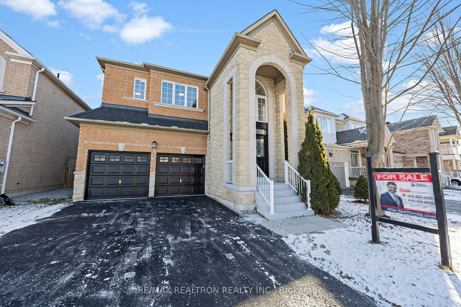 Detached House for sale at 111 Saffron Street, Markham, Greensborough, L6E 1Y8 - MLS: N11931448