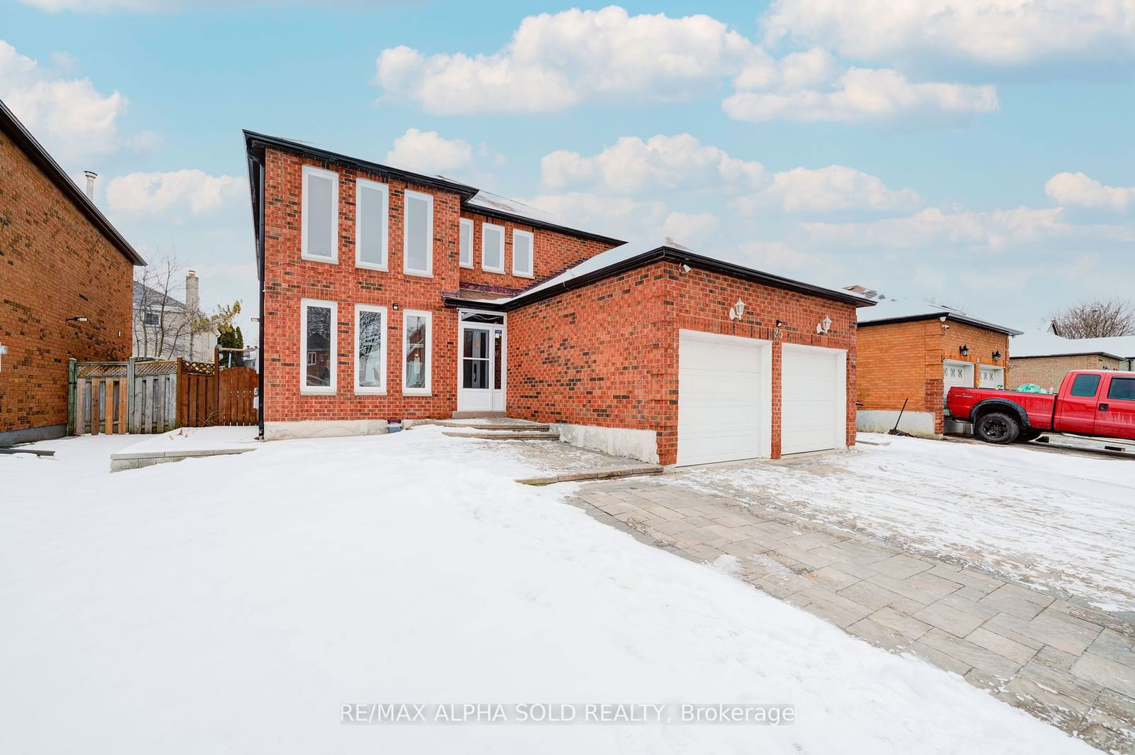 Detached House for sale at 25 Durant Crescent, Markham, Middlefield, L3S 3A3 - MLS: N11931602