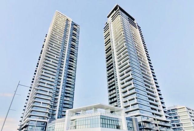 home for lease on 1101-8 Water Walk Drive