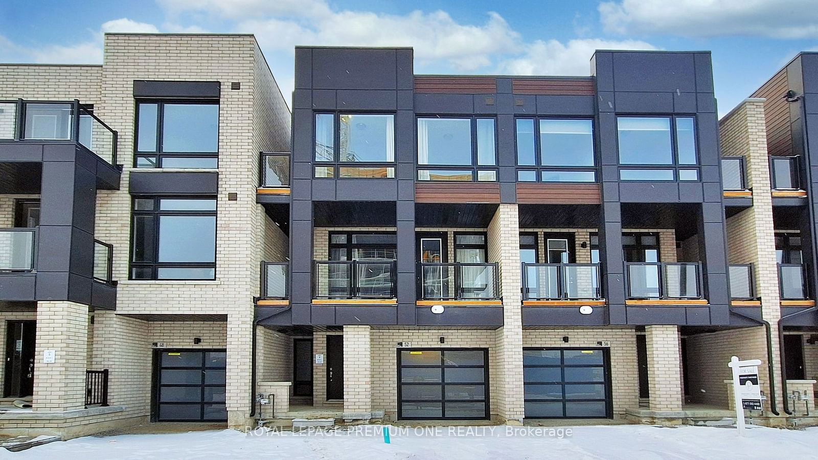 Townhouse leased at 52 Dandara Gate, Vaughan, Steeles West Industrial, L4L 0M6 - MLS: N11932044