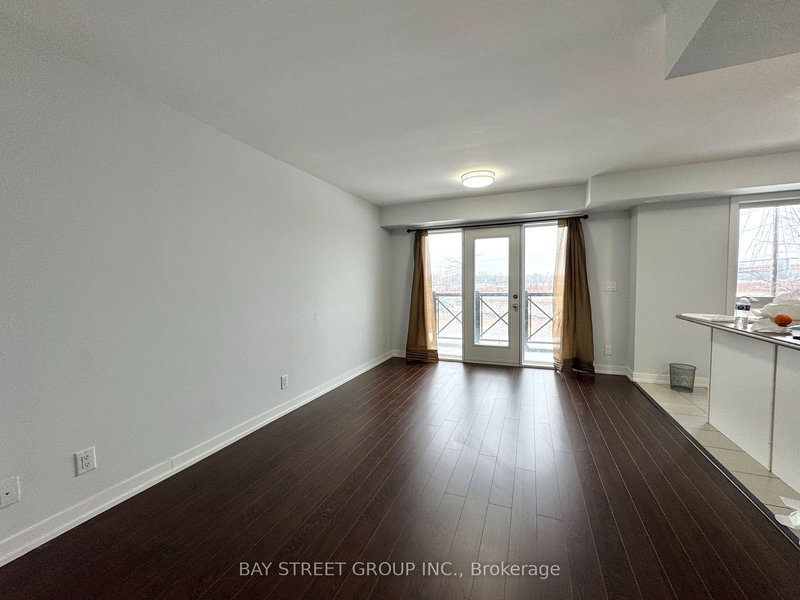 311 - 20 Dunsheath Way, Markham, L6B 1N3 | Image 3