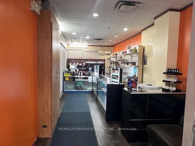 7398 Yonge Street — photo 4