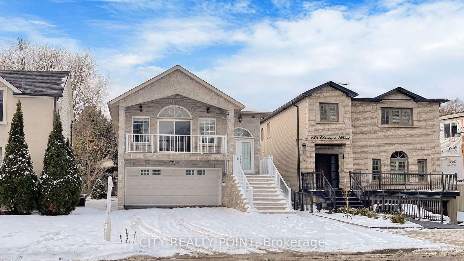 Detached House for sale at 126 Clarence Street, Vaughan, West Woodbridge, L4L 1L3 - MLS: N11933129