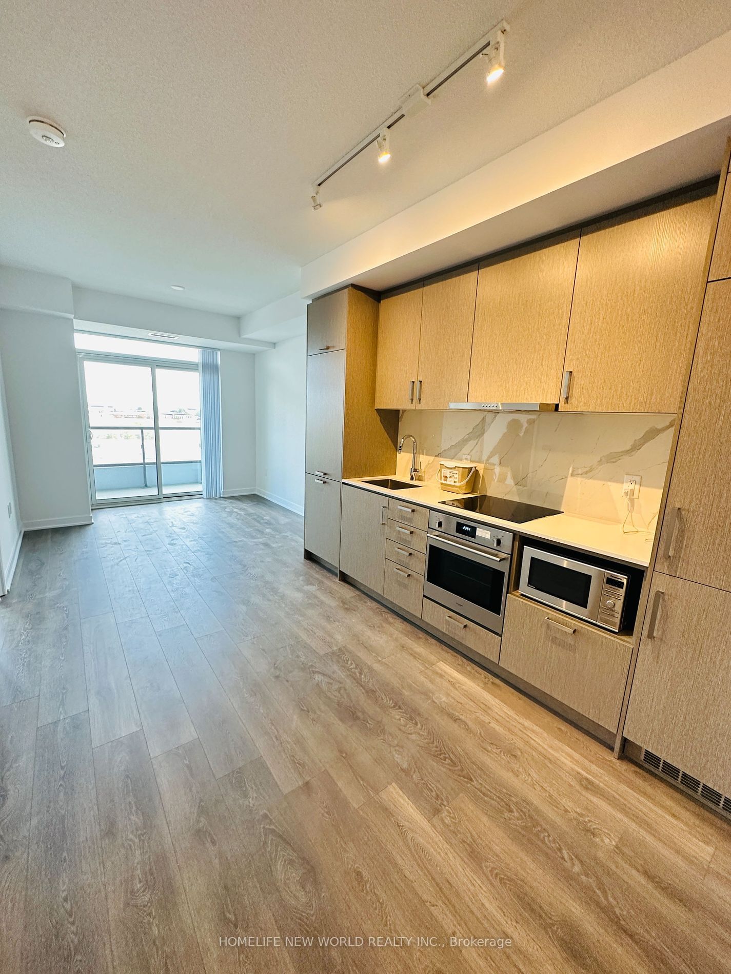 Condo for lease at 716-60 Honeycrisp Crescent, Vaughan, Concord, L4K 0N5 - MLS: N11933205