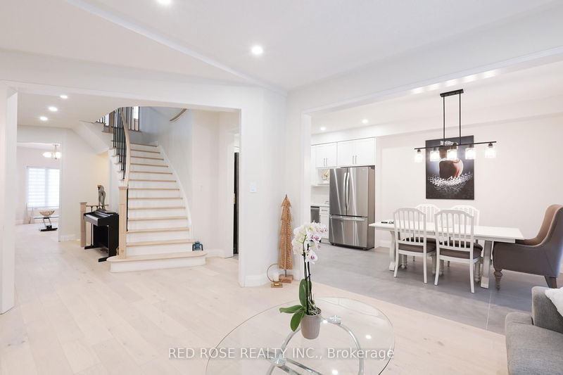 home for sale on 192 Old Colony Road