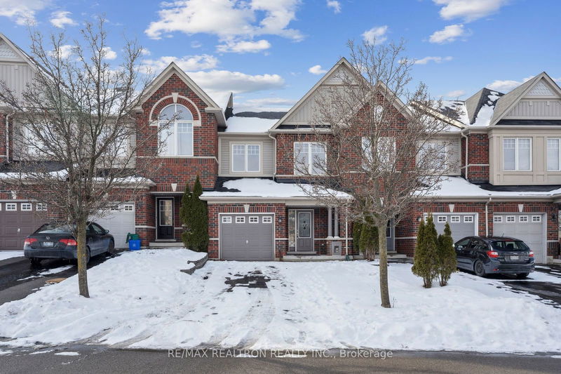 85 Thatcher Cres, Newmarket - Woodland Hill image-0-0