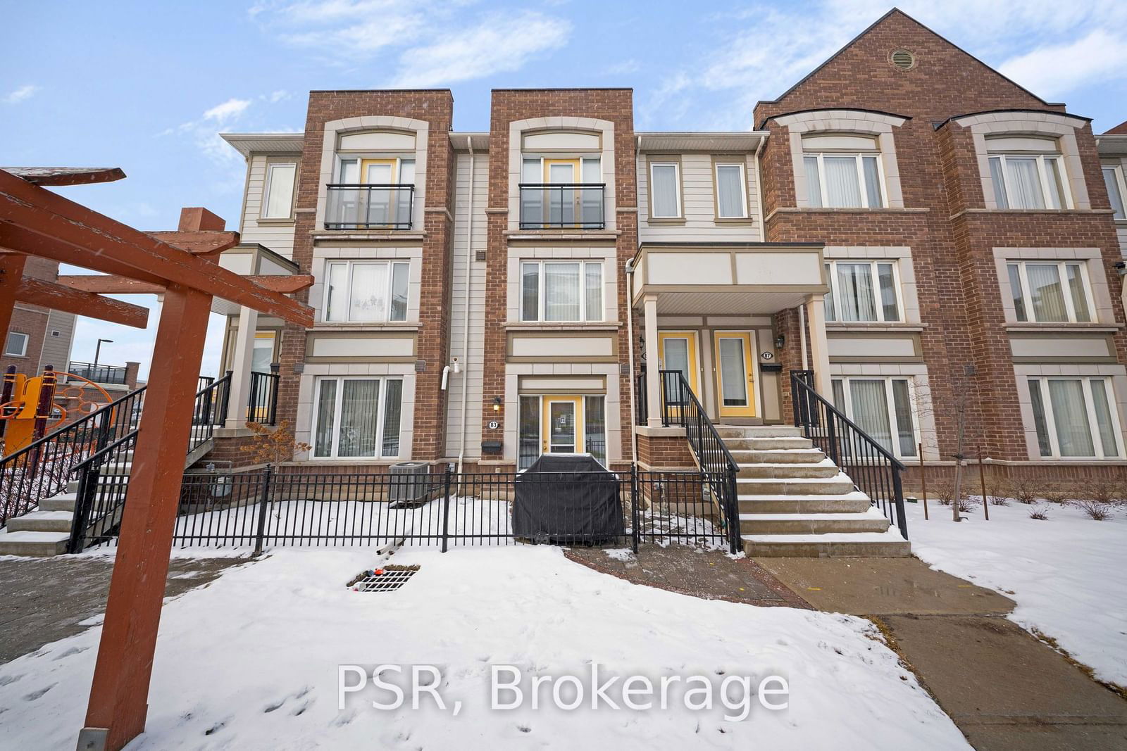 Townhouse for sale at 83 Burton Howard Drive, Aurora, Bayview Northeast, L4G 0S1 - MLS: N11933497