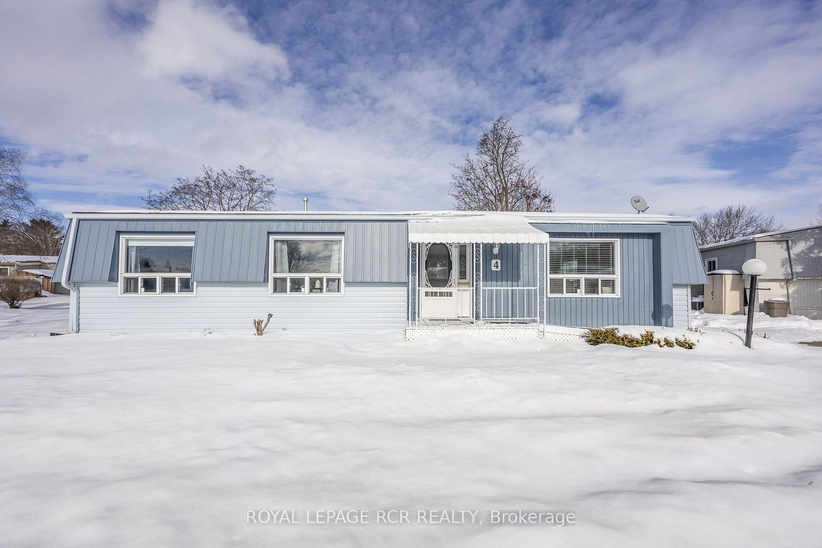 Detached House for sale at 4 Linden Lane, Innisfil, Rural Innisfil, L9S 1P4 - MLS: N11933941