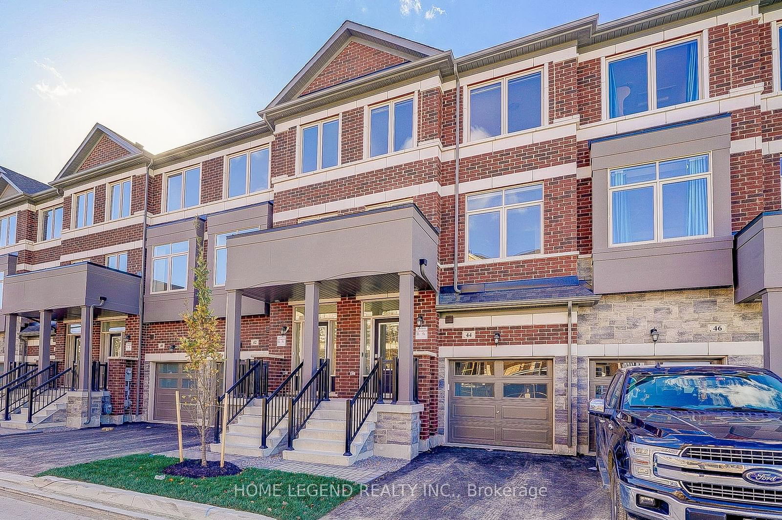 Townhouse for lease at 44 Sissons Way, Markham, Box Grove, L6B 1R2 - MLS: N11933973