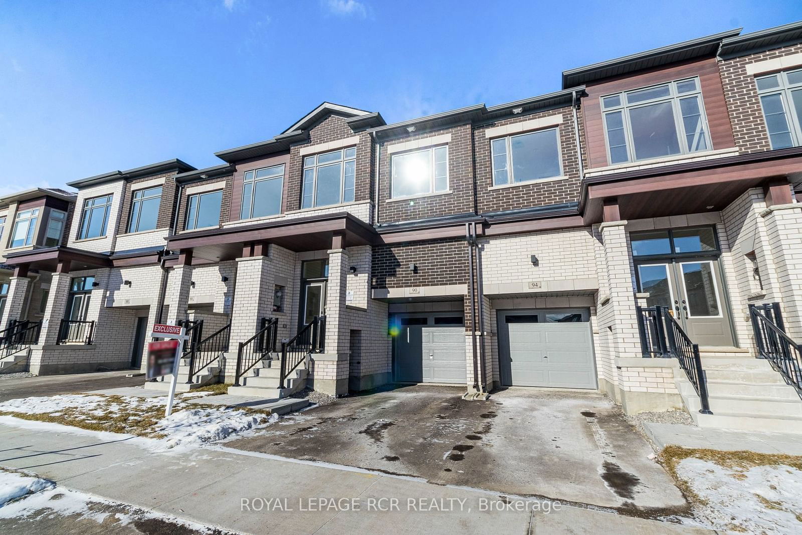 Townhouse for sale at 90 Singhampton Road, Vaughan, Kleinburg, L4H 5J6 - MLS: N11934016