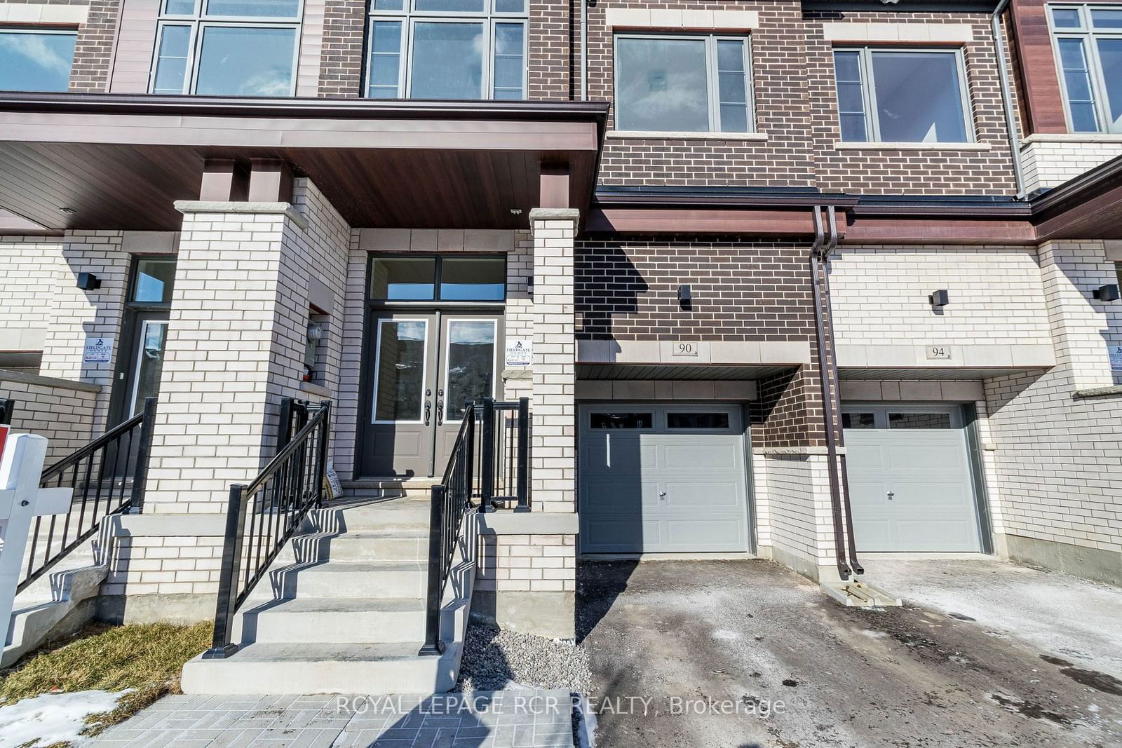 Townhouse for sale at 90 Singhampton Road, Vaughan, Kleinburg, L4H 5J6 - MLS: N11934016