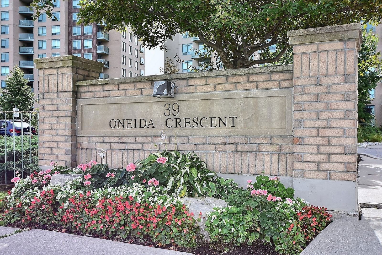 Condo leased at 610-39 Oneida Crescent, Richmond Hill, Langstaff, L4B 4T9 - MLS: N11934469