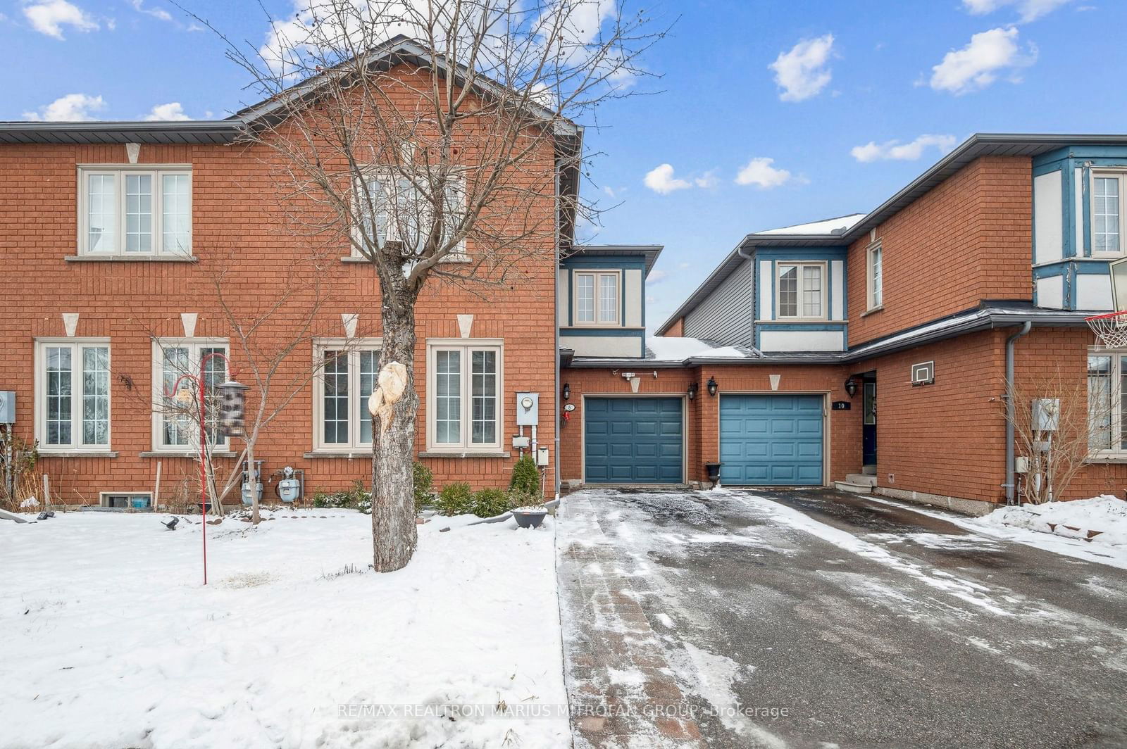 Townhouse for sale at 8 Louana Crescent, Vaughan, East Woodbridge, L4L 8X1 - MLS: N11935806