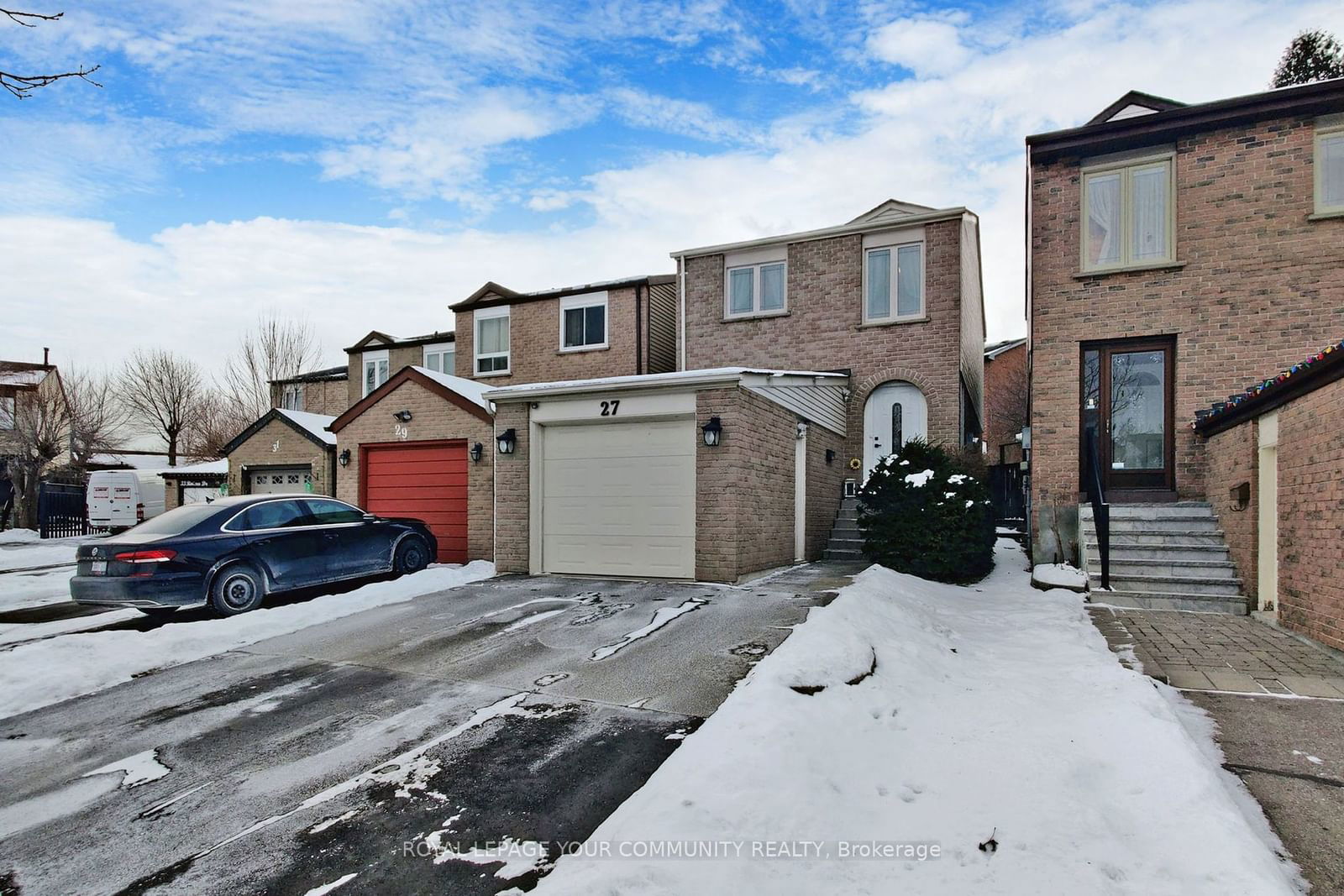 Detached House sold at 27 Riviera Drive, Vaughan, Glen Shields, L4K 2H9 - MLS: N11936234