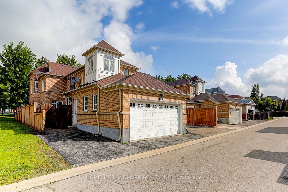 Townhouse leased at 509 Bur Oak Avenue, Markham, Berczy, L6C 2S5 - MLS: N11936720