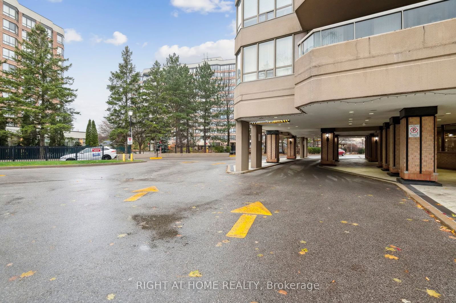 Condo sold at 814-610 Bullock Drive, Markham, Markville, L3R 0G1 - MLS: N11936739