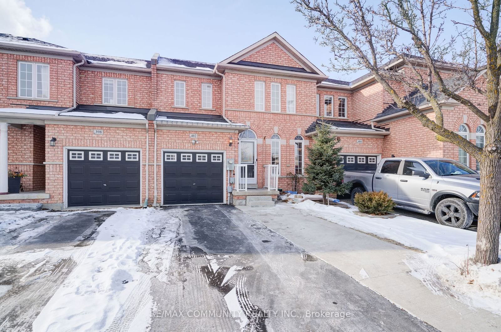 Townhouse for sale at 402 Hawkview Boulevard, Vaughan, Vellore Village, L4H 2J3 - MLS: N11937184