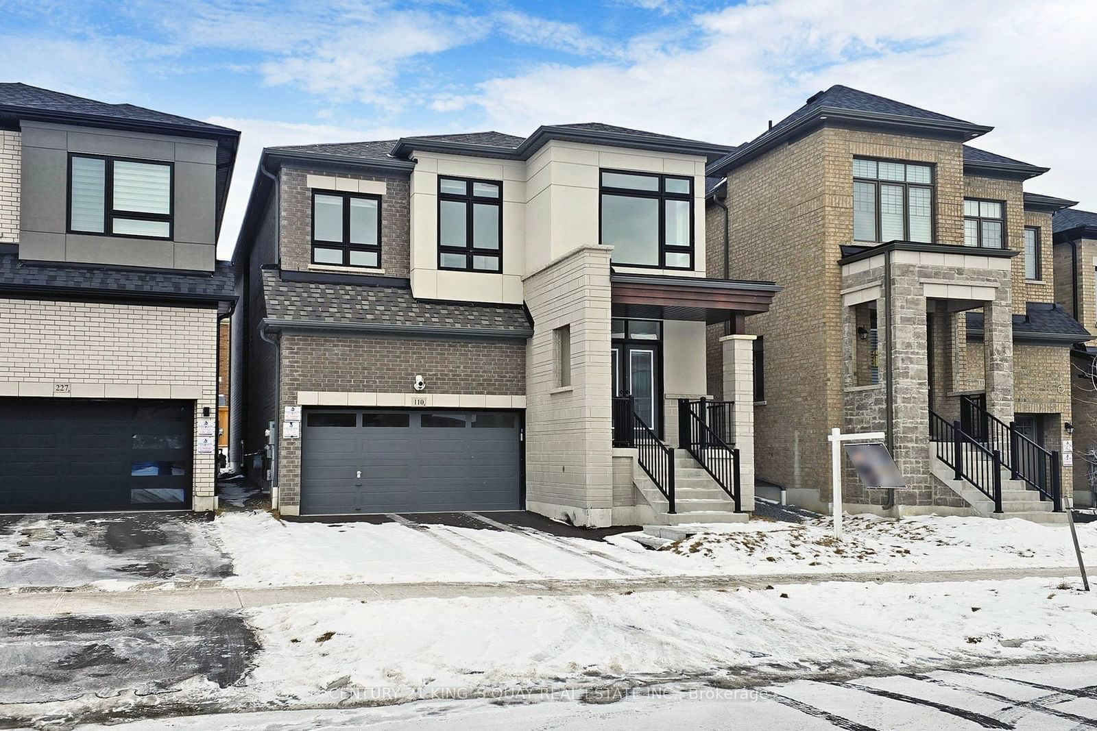 Detached House for sale at 110 Markview Road, Whitchurch-Stouffville, Stouffville, L4A 4W3 - MLS: N11937266