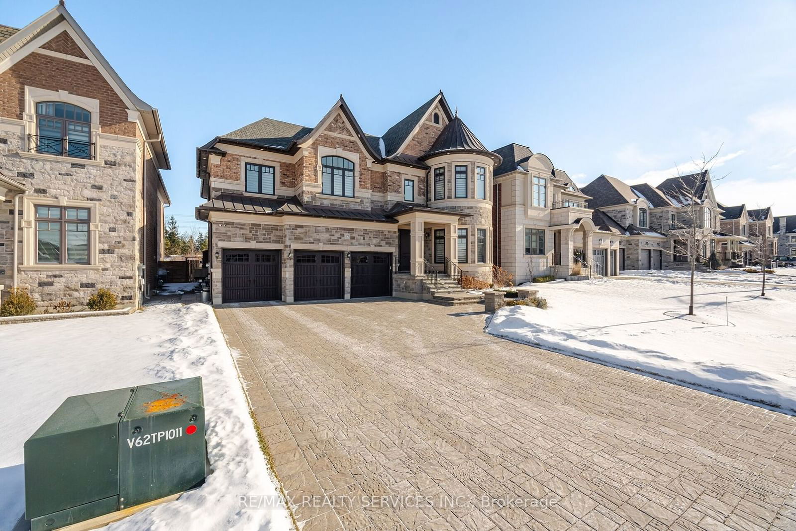 Detached House sold at 27 Endless Circle, Vaughan, Kleinburg, L4H 4N6 - MLS: N11937622