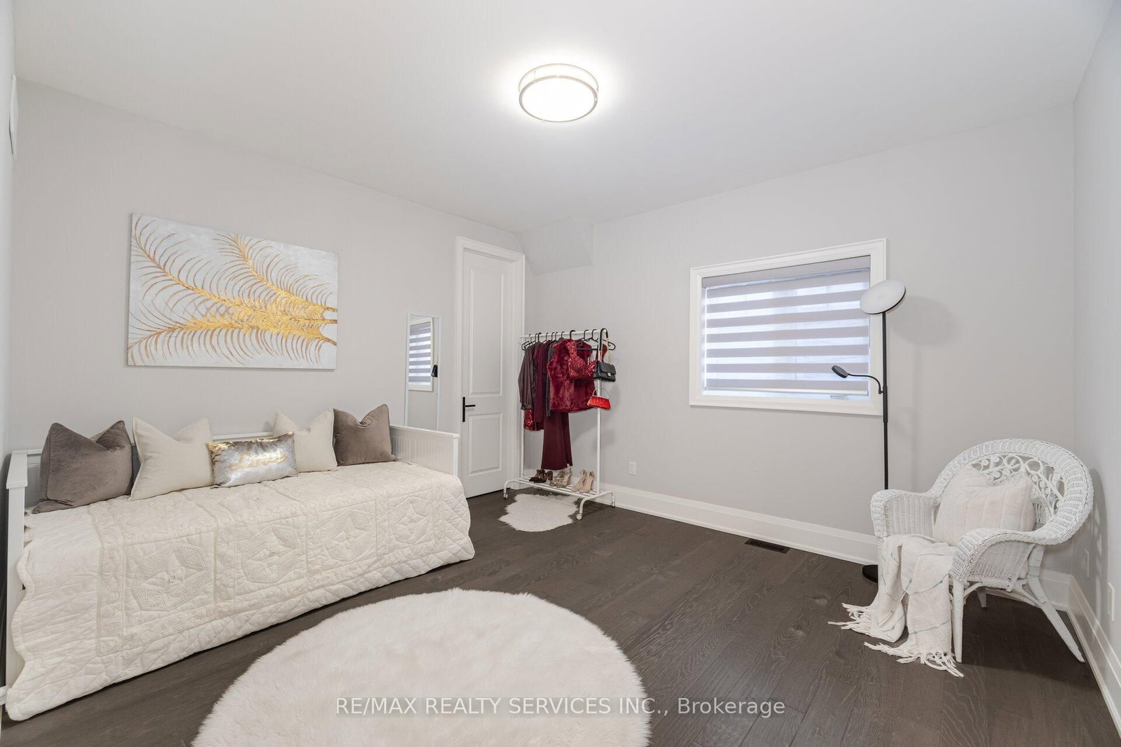 Listing Image 34