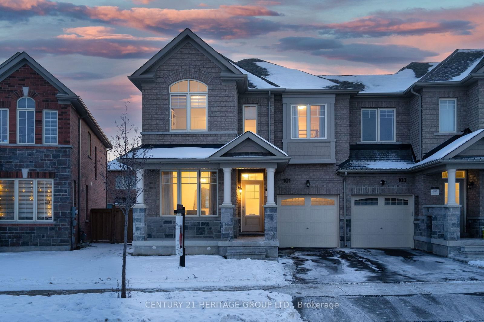 Townhouse for sale at 101 Jim Mortson Drive, East Gwillimbury, Queensville, L9N 0R8 - MLS: N11937873